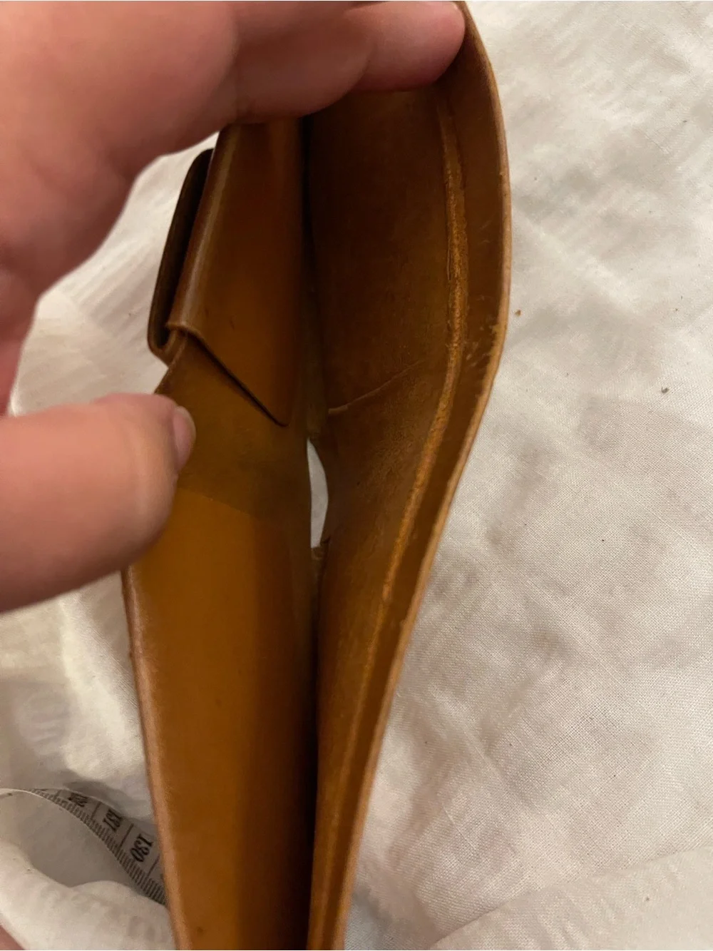 Men's Classic Tan Cowhide Leather Bifold Wallet - Unbranded